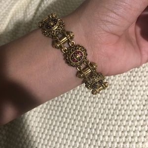 Vintage Joan Rivers Victorian Flower Link